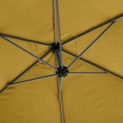 Parasol Décentré Rond Manoa Jaune Moutarde Hespéride 9 Parasol Décentré Rond Manoa Jaune Moutarde Hespéride -Promos Jardin Meubles Boutique parasol decentre rond manoa jaune moutarde hesperide 2