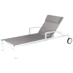 Transat Ocala Inclinable Noisette/blanc Hespéride 10 Transat Ocala Inclinable Noisette/blanc Hespéride -Promos Jardin Meubles Boutique transat ocala inclinable noisetteblanc hesperide 2